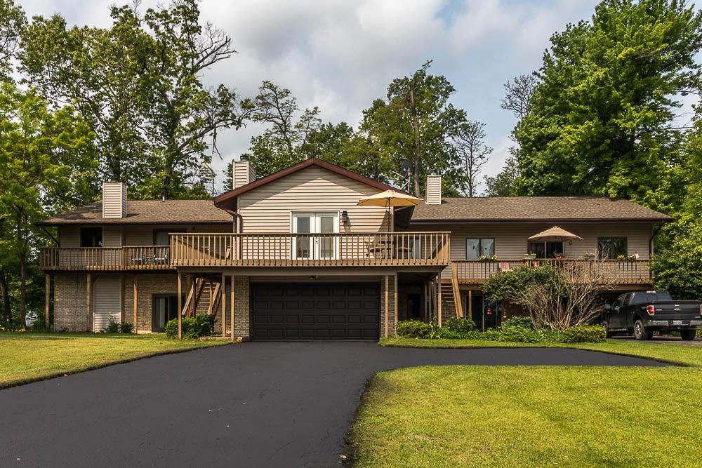 Spacious Grass Lake Condo Overlooking Clear Lake